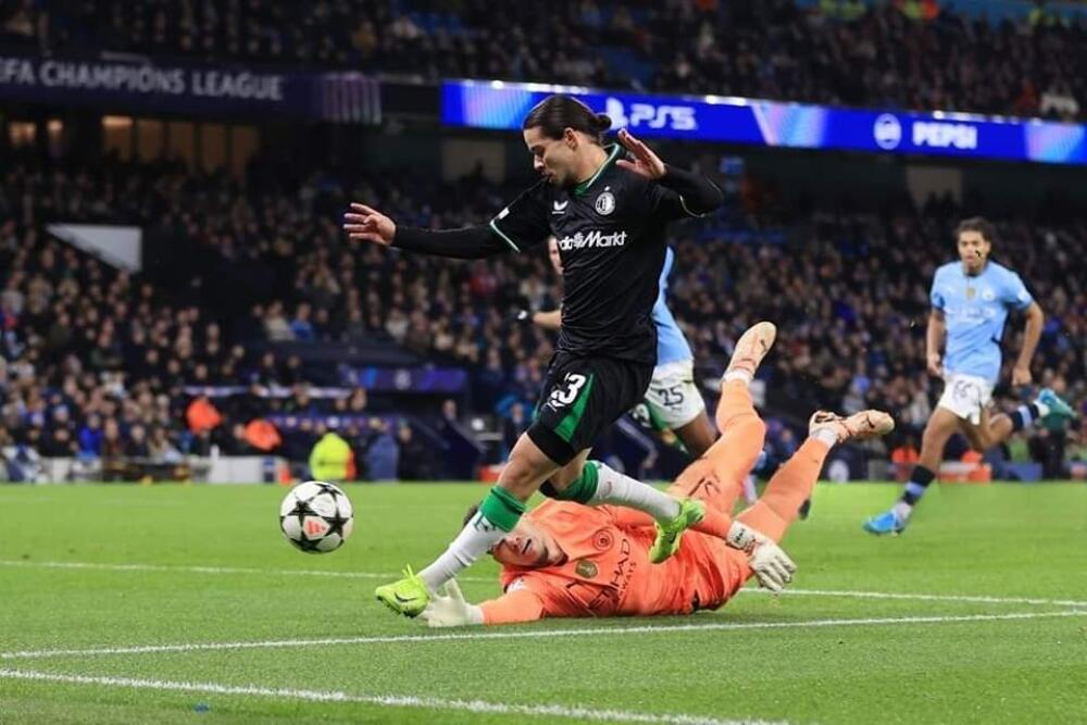 أنيس حاج موسى يدخل تاريخ رابطة الأبطال