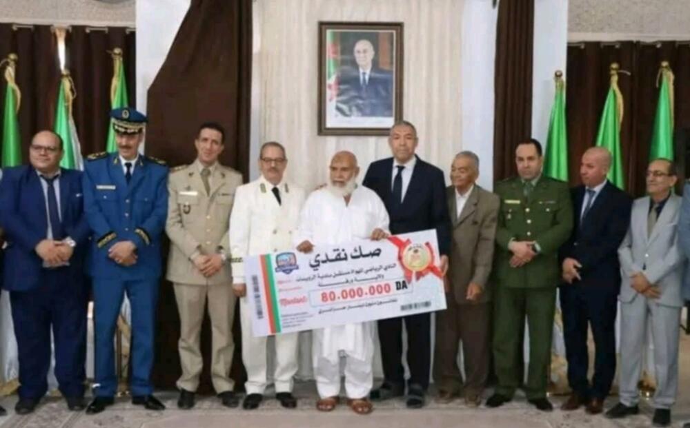 مستقبل رويسات | والي ورقلة يمنح دعما معتبرا للفريق !