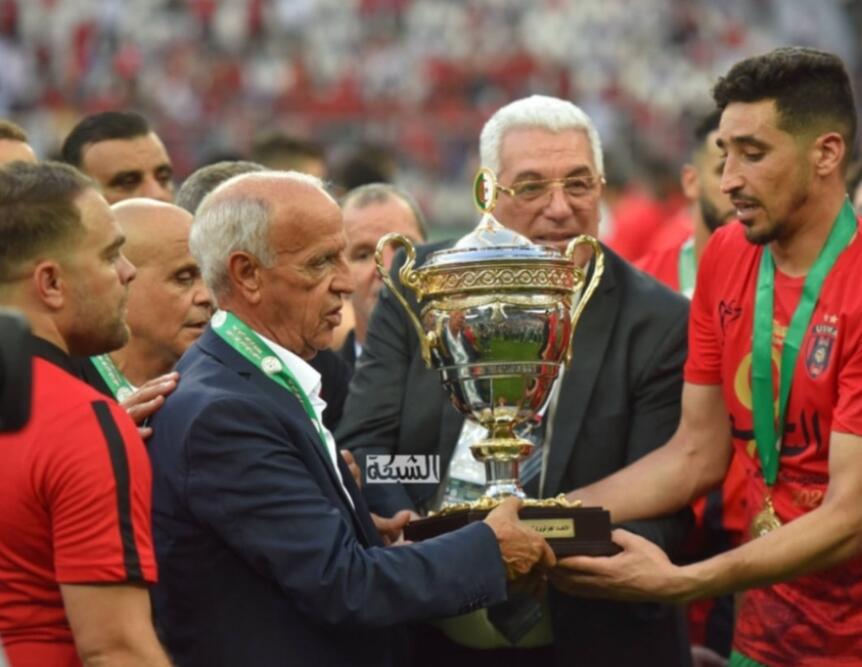 إتحاد العاصمة | النادي في حالة توقف تام و عدم توقيع عليق يعرقل جميع العمليات